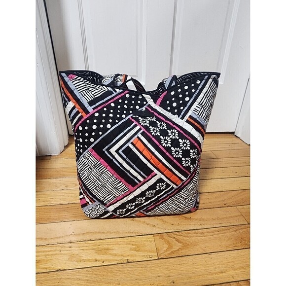 Vera Bradley Handbags - Vera Bradley Northern Stripes Tote Bag